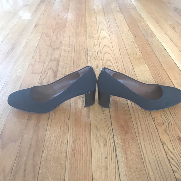 Donald J Pliner Corin Block Heel Pumps 9 - Picture 4 of 8